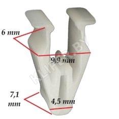 3858